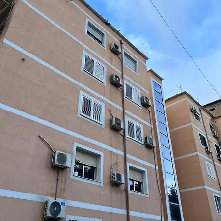 Via Albania - Myslym Shyri Apartment